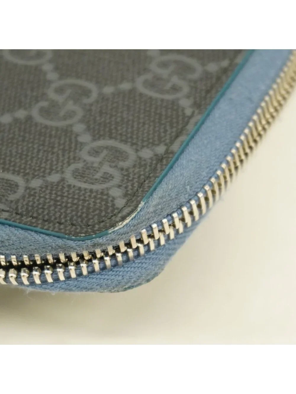 Gucci Wallet GG Supreme Blue Black Silver
